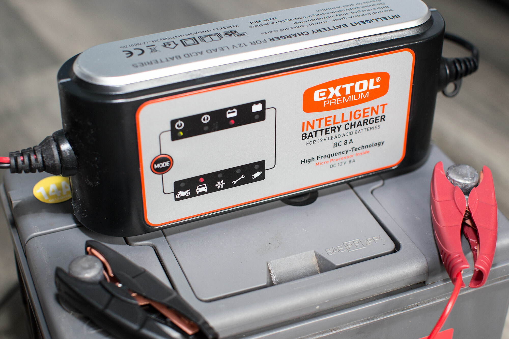 Autonabíjačka inteligentná 12V, 8A, 9 stupňový proces nabíjania, EXTOL PREMIUM