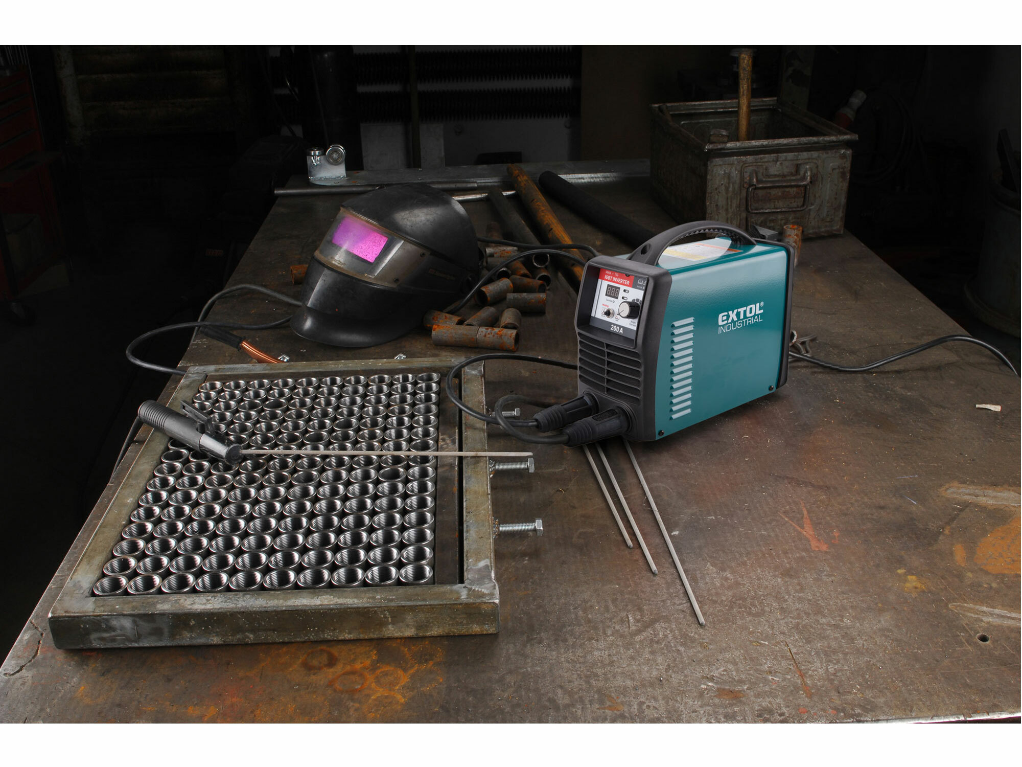 Invertor zvárací 10-200A, príkon 6,8kW, 74V, MMA a TIG, EXTOL INDUSTRIAL